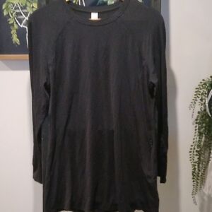 Women's Lululemon Long Sleeve Workout  Shirt